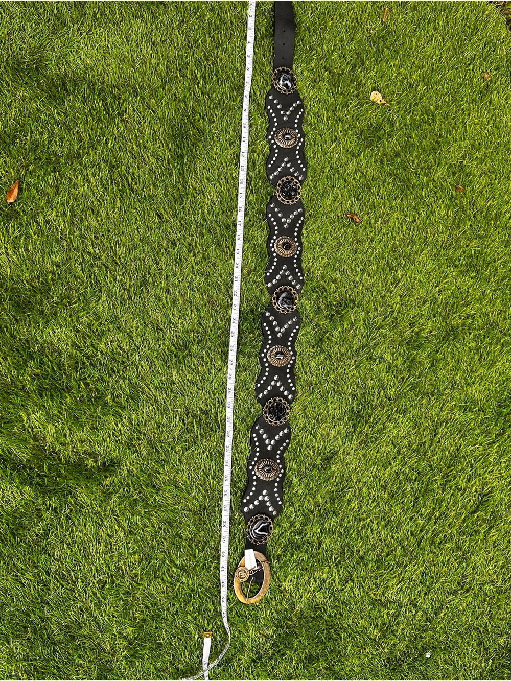 Black Leather Belt with Gold-Tone Oval Buckle and Decorative Accents - Picture 3 of 7